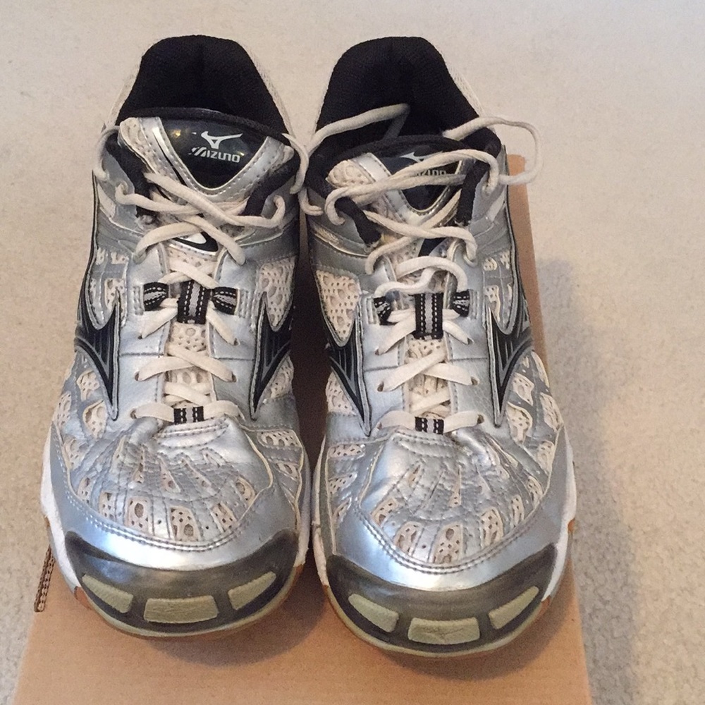 Mizuno Wave Lightning 5 Volleyball Shoes - Picture 3 of 5